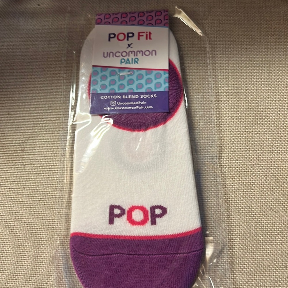 New Pop.Fit Socks NWT